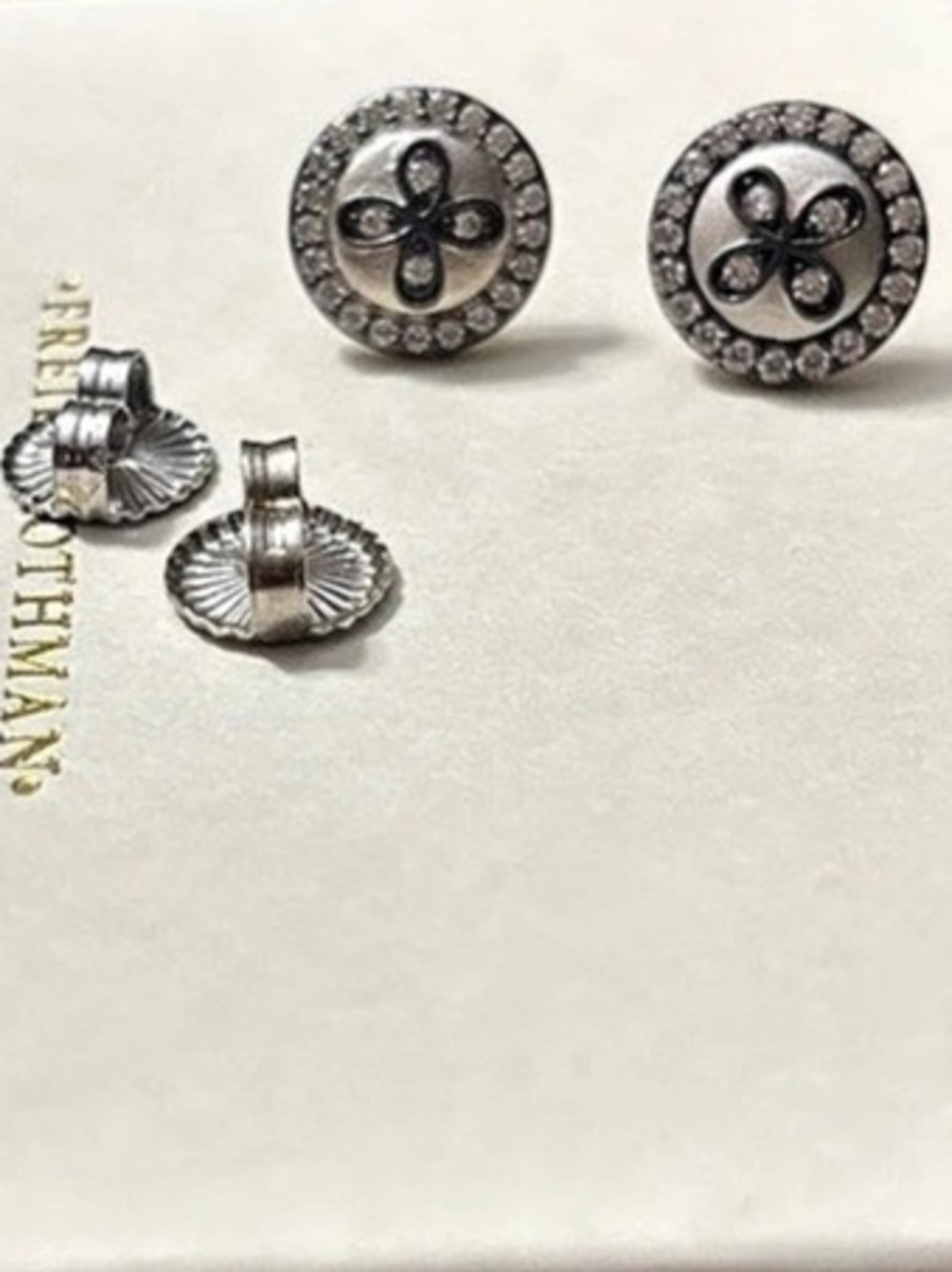 Freida Rothman Signature Clover Stud Earrings in Black & Silver. SS 925.